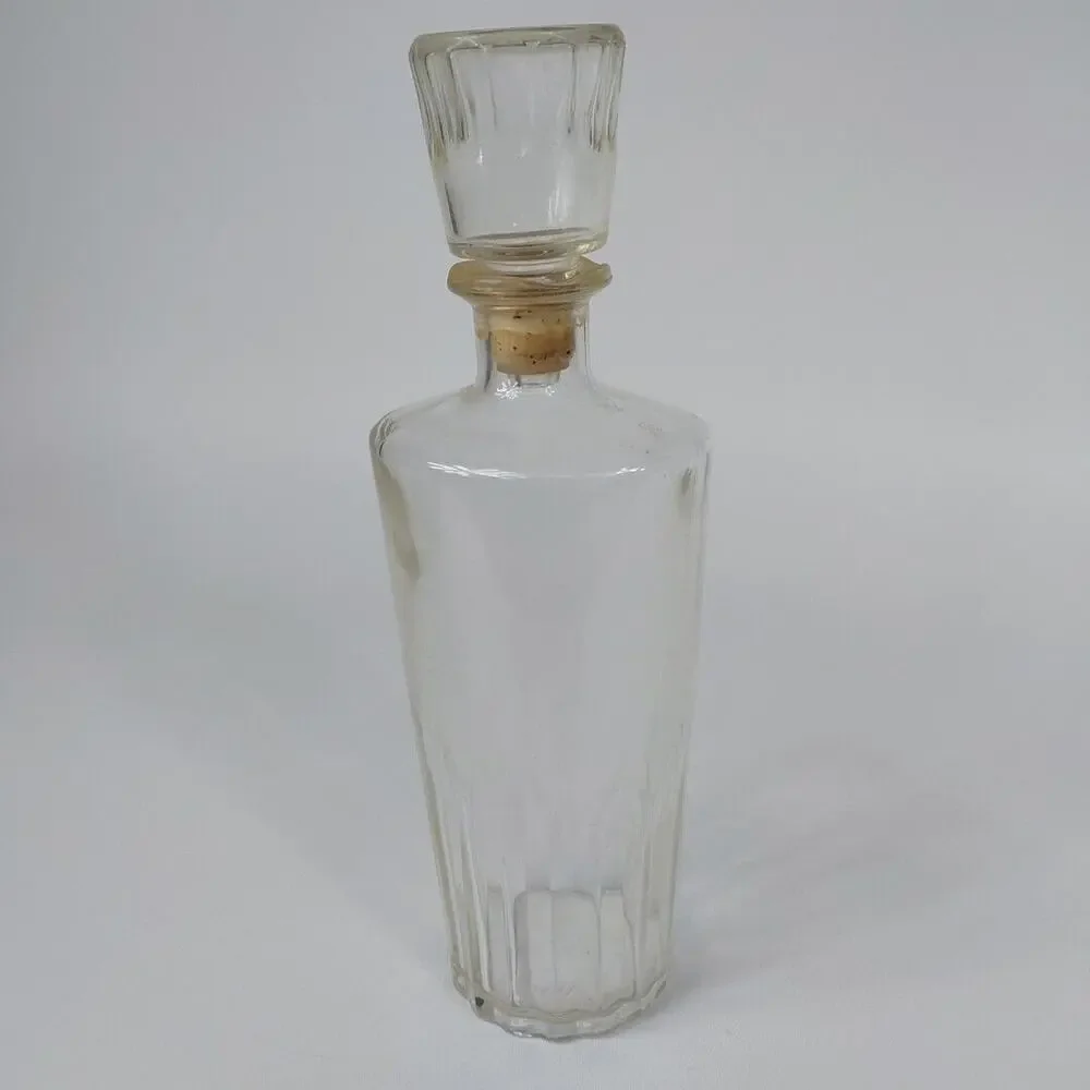 Vintage Whisky Decanter Glass Liquor Bottle With‎ Cork On Stopper Decorative